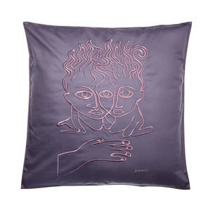 Housse de coussin brodé 